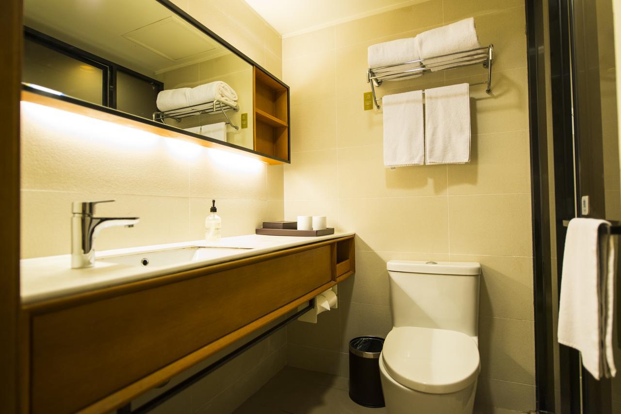 Ji Hotel Shanghai Kangqiao Xiupu Road ภายนอก รูปภาพ